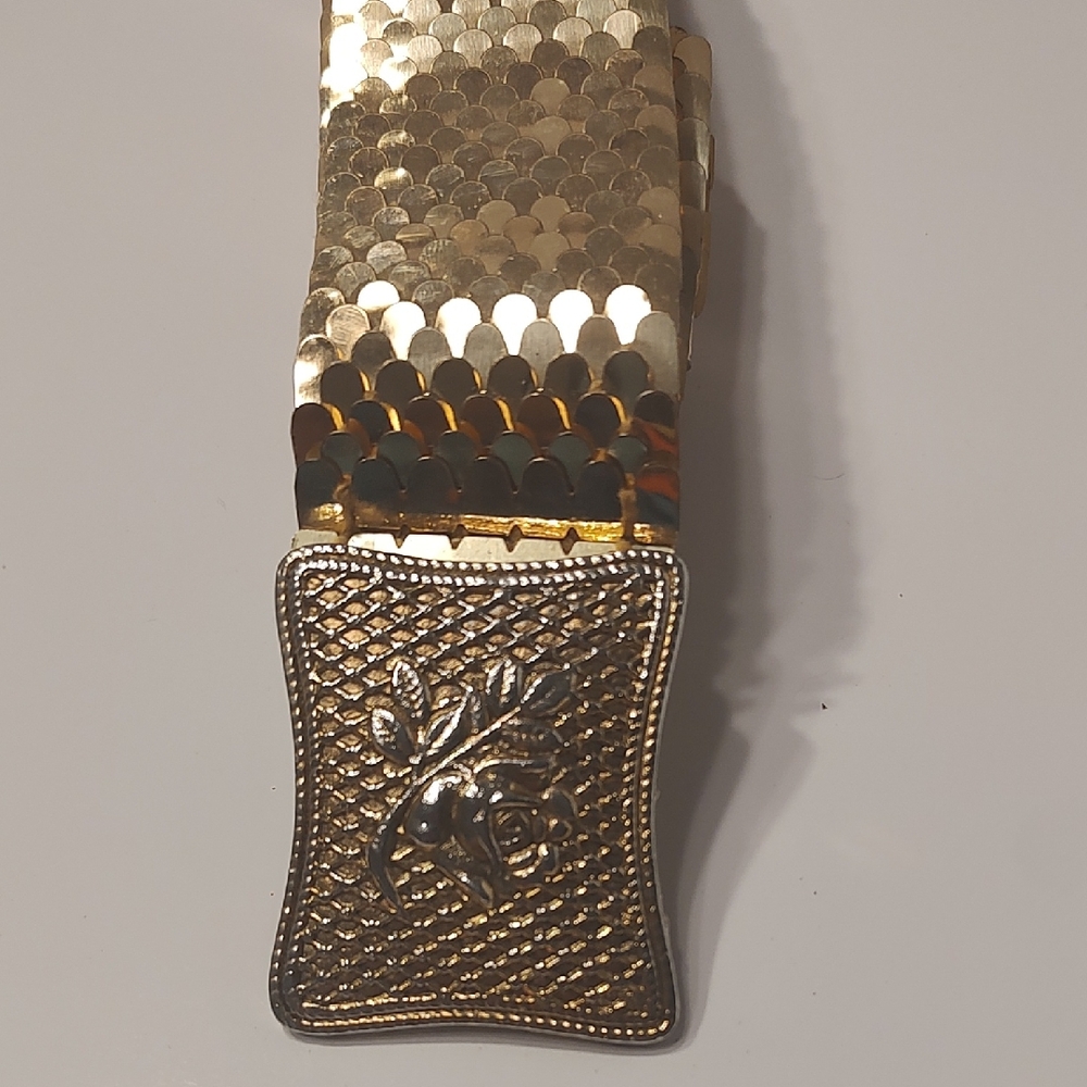 VINTAGE Gold Fish Scale Stretch Belt Women Rose Y2K 90s
